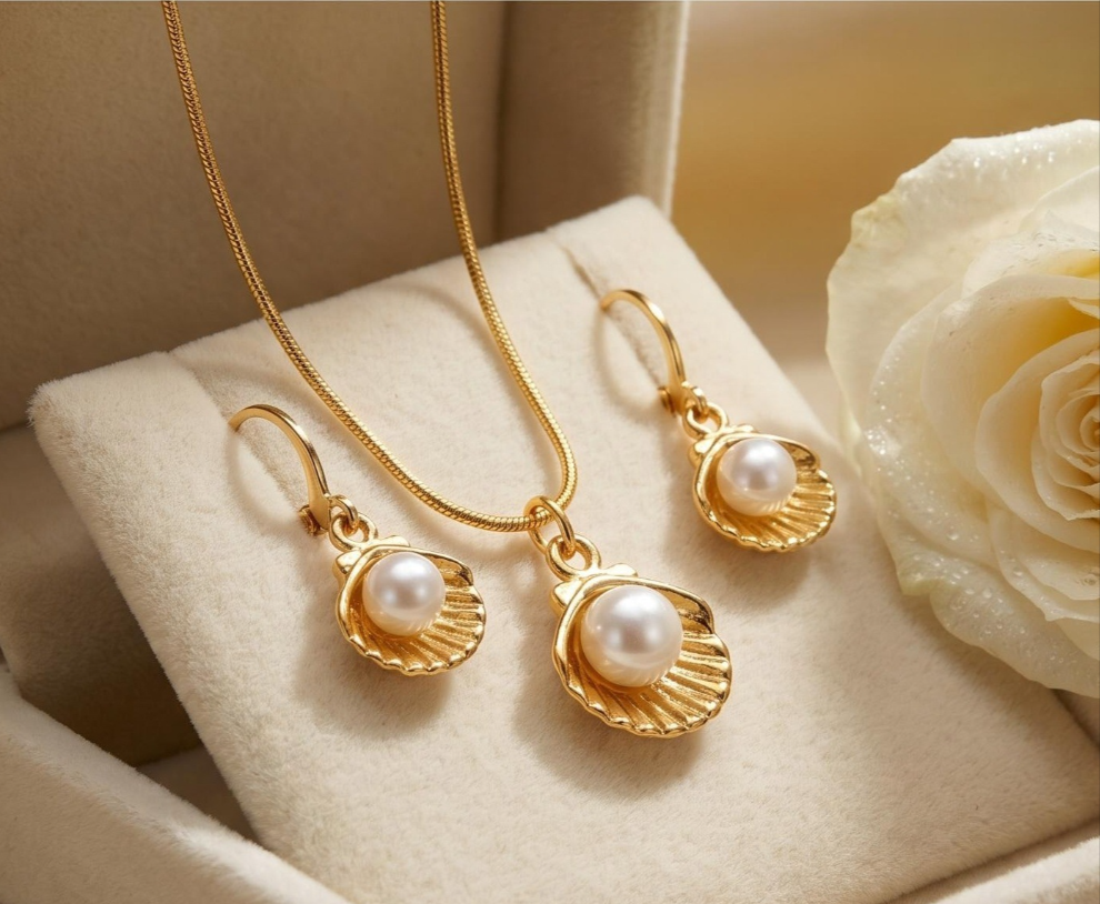 Gold White Shell Set